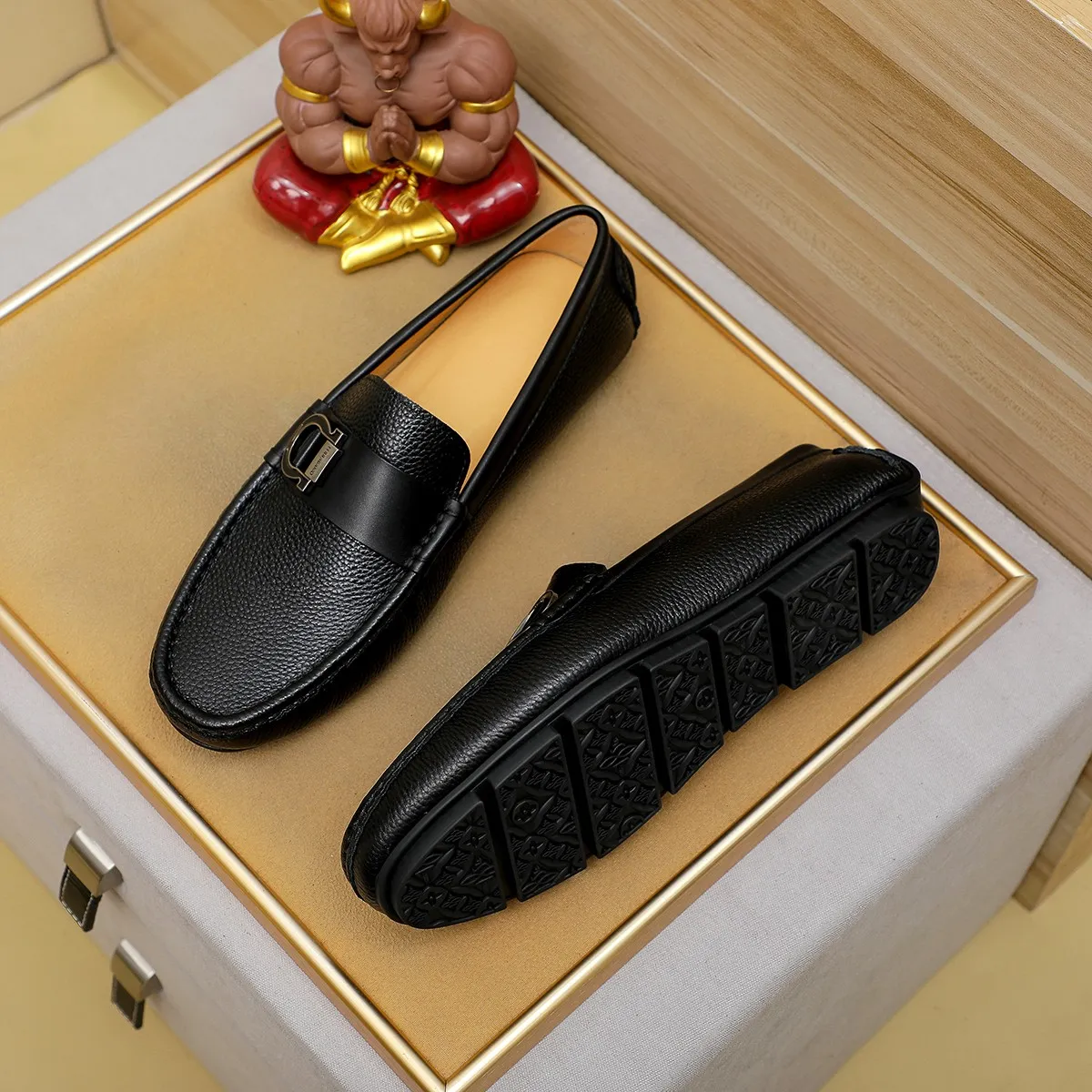 Men's shoes 💰360 🕷🕷【Ferragamo】Ferragamo Popular fashionable casual slip-on shoes🇨🇳Official website counter 1:1 production, original mold opening💯Good quality visible, imported high-end first-layer calfskin, luxurious pigskin lining🌿Very clear texture, high-quality waterproof, non-slip and wear-resistant outsole🎋High quality and low price, truly handmade🍓Color, code number 38-45